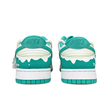 【Custom】Nike Dunk Christmas Dream Tour